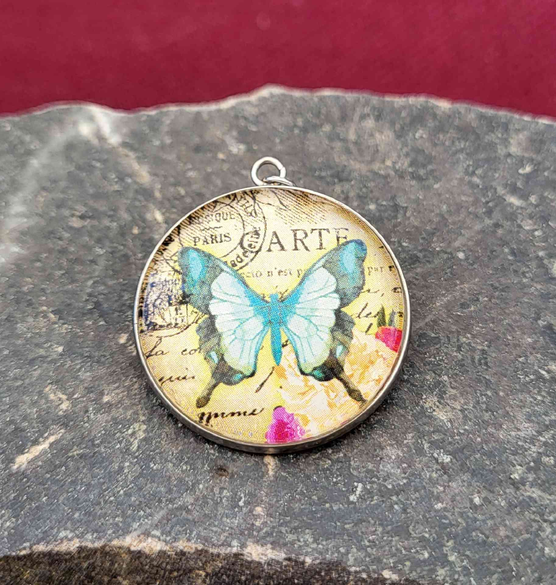 Cabochon Halskette Schmetterling