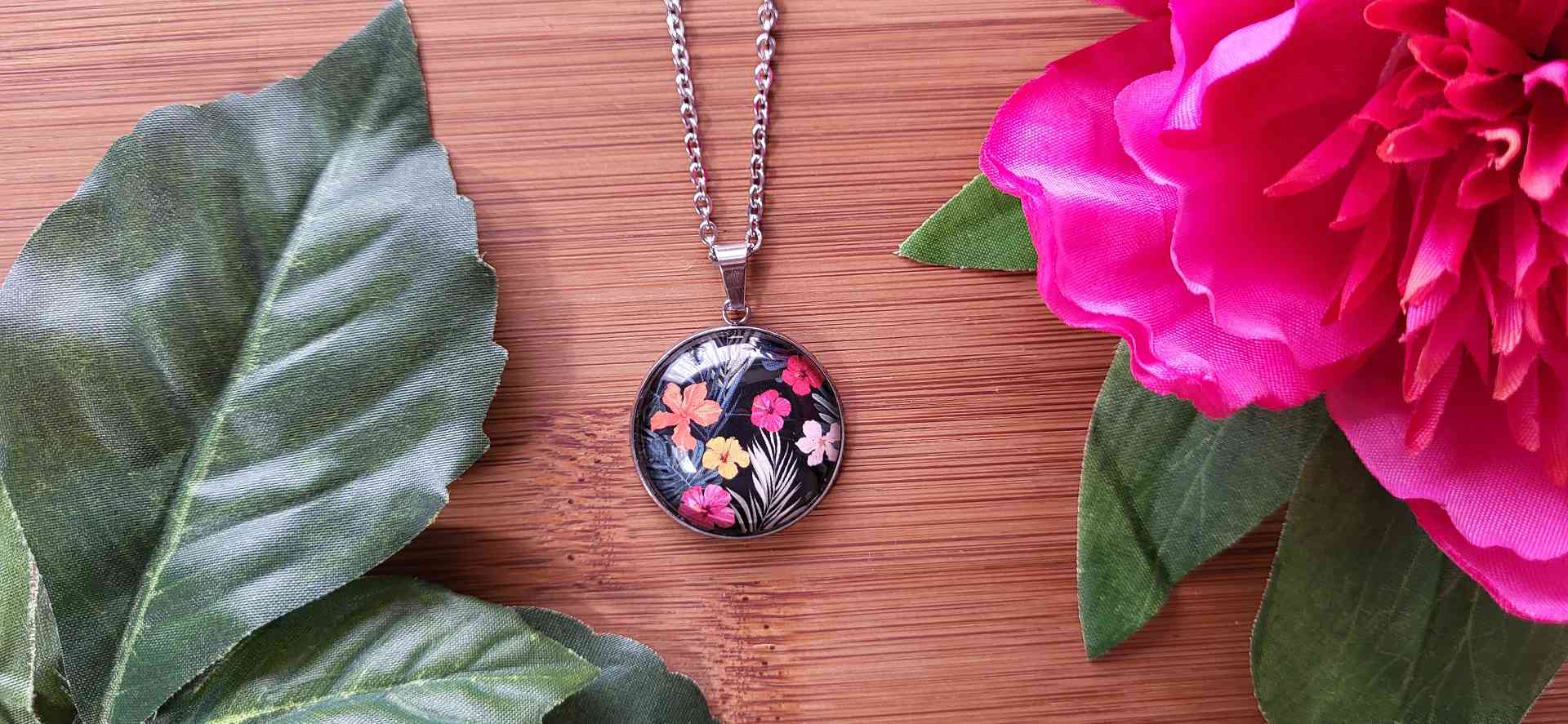 Cabochon Halskette Flowers