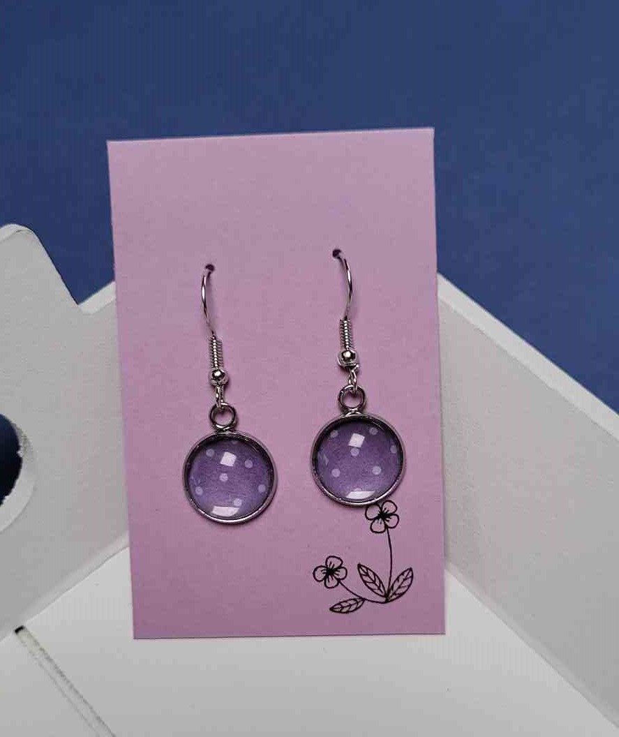 Cabochon Ohrringe Lila