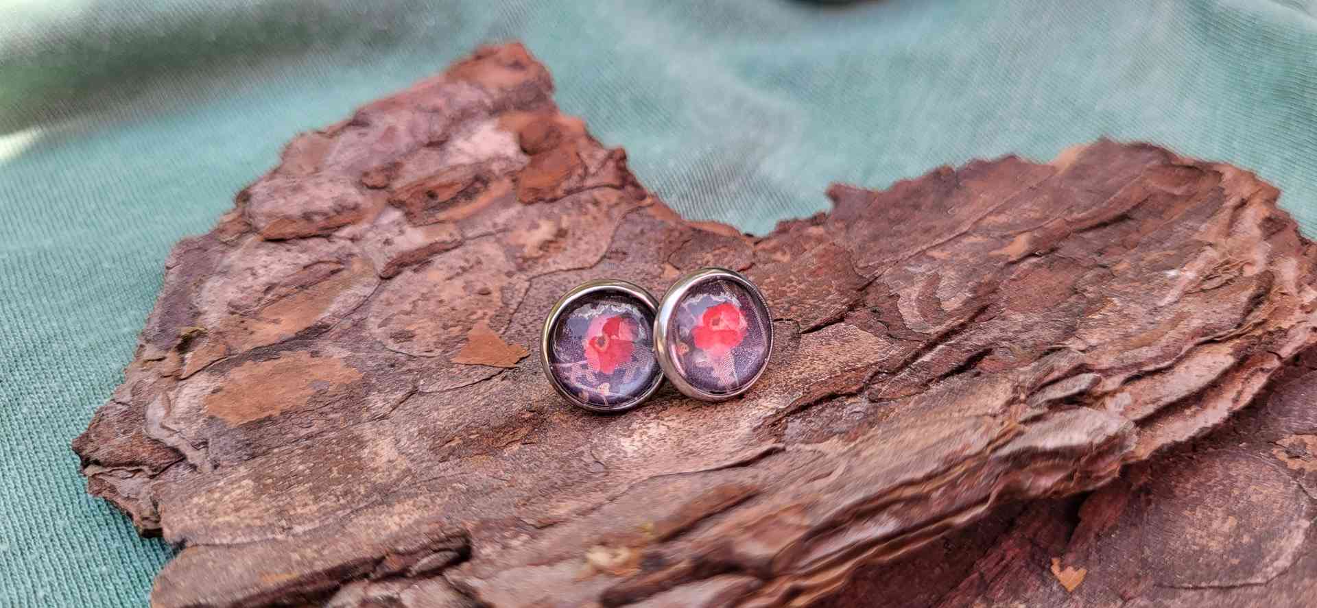 Cabochon Ohrstecker Mohn