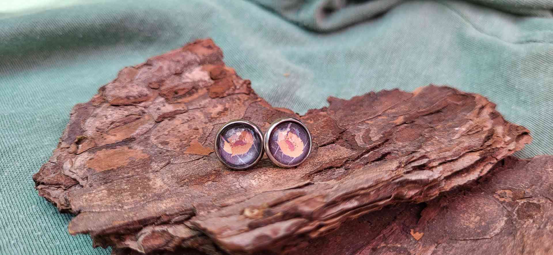 Cabochon Ohrstecker Taglilie